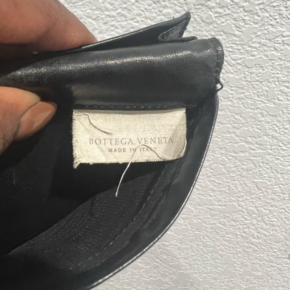 - Bottega Veneta leather flap wallet available‼️ - Picture 5 of 12